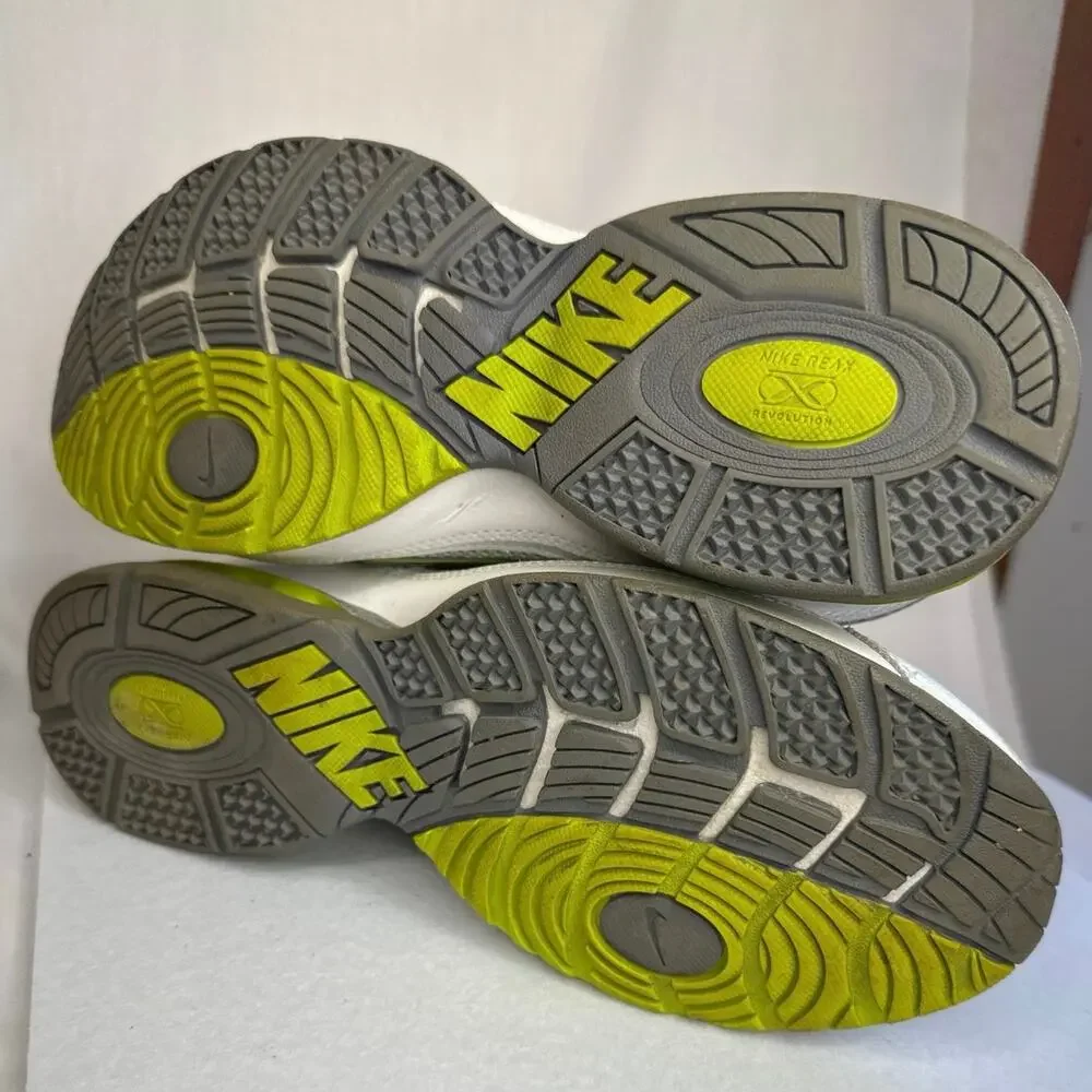 Nike Reax Revolution White/Green Running Walking Women's 7.5 Shoes 333767-101